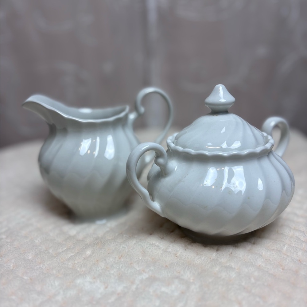 Vintage Johnson Brothers Snow White Swirl Sugar Bowl/w Lid and Creamer